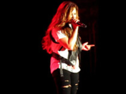 Demi Lovato - Moves Like Jagger (3394) - Demilush - Moves Like Jagger Strawberry Festival oo8