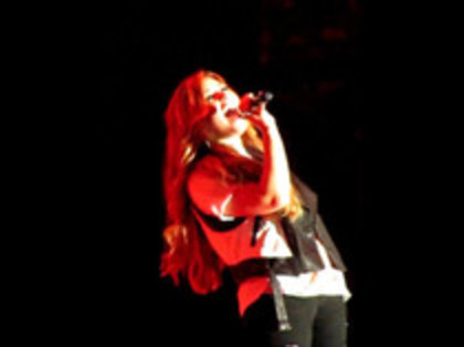 Demi Lovato - Moves Like Jagger (3462)