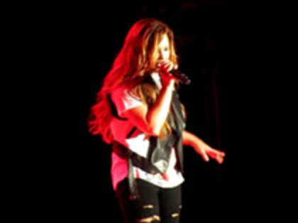 Demi Lovato - Moves Like Jagger (3409)