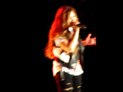 Demi Lovato - Moves Like Jagger (3418)
