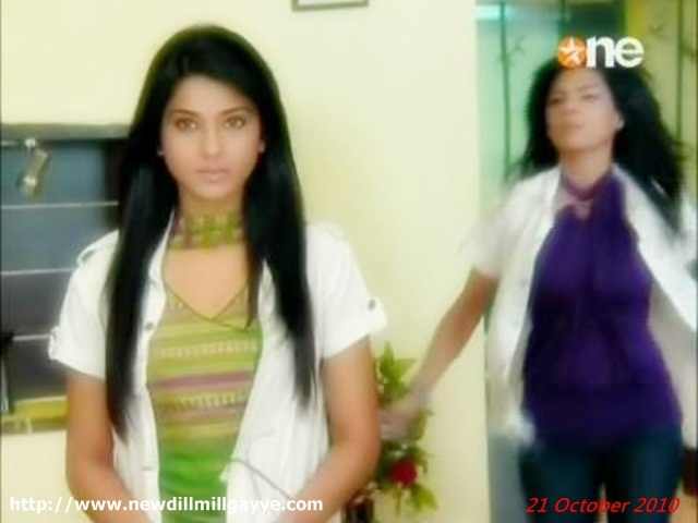 38374412_SCLKZHWAW - xxJennifer Winget si Sunania Guliaxx