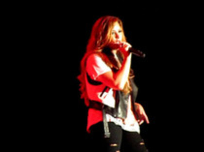 Demi Lovato - Moves Like Jagger (4355) - Demilush - Moves Like Jagger Strawberry Festival o10