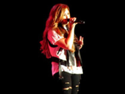 Demi Lovato - Moves Like Jagger (4375) - Demilush - Moves Like Jagger Strawberry Festival o10