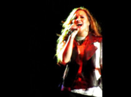 Demi Lovato - Moves Like Jagger (4433) - Demilush - Moves Like Jagger Strawberry Festival o10
