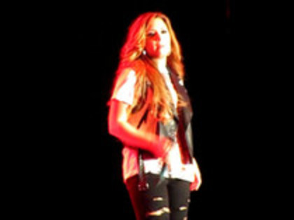 Demi Lovato - Moves Like Jagger (4383)