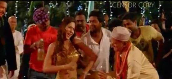 Sara Khan in Love [422]