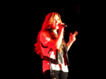 Demi Lovato - Moves Like Jagger (4401)