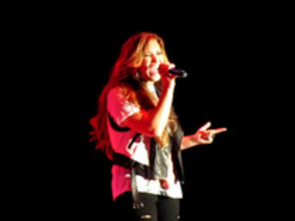 Demi Lovato - Moves Like Jagger (4404)