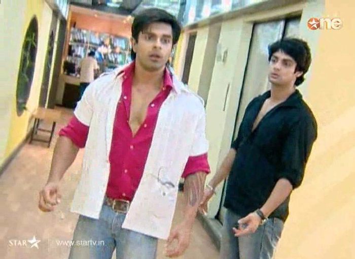 257038_201495056562468_140677749310866_585071_2073261_o - xxKaran Singh Grover si Karan Wahi-Armaan si Sidxx