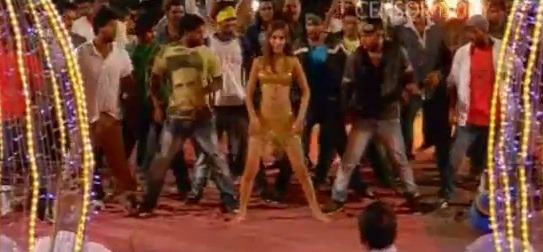 Sara Khan in Love [424]