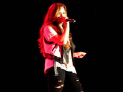 Demi Lovato - Moves Like Jagger (4351) - Demilush - Moves Like Jagger Strawberry Festival o10