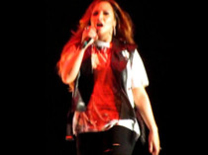 Demi Lovato - Moves Like Jagger (4430) - Demilush - Moves Like Jagger Strawberry Festival o10