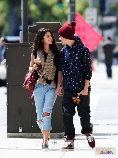 normal_tumblr_m211wpv6dB1rq31q9o6_1280