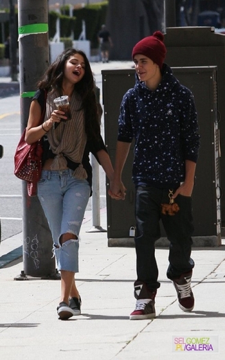 normal_tumblr_m2123hLmkC1rq31q9o3_1280