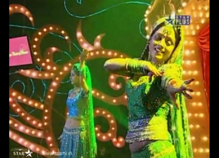 4 - Sapna Babul Ka Bidaai-Sadhna and Ragini Dance Competition