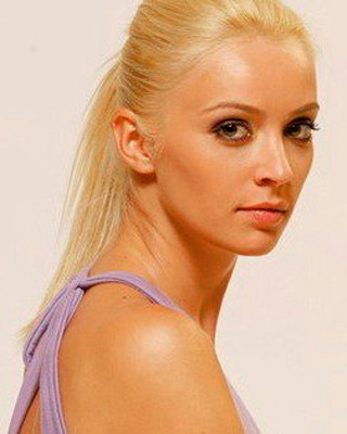 463298-diana-dumitrescu - Diana Dumitrescu