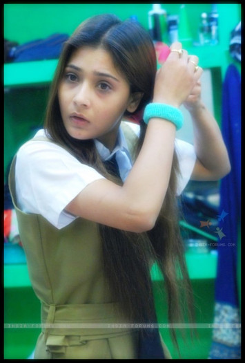  - x-Sara Khan-x