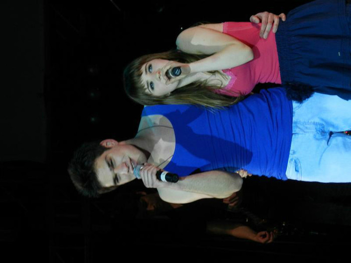 394829_277284072345694_171097646297671_637838_1074917656_n