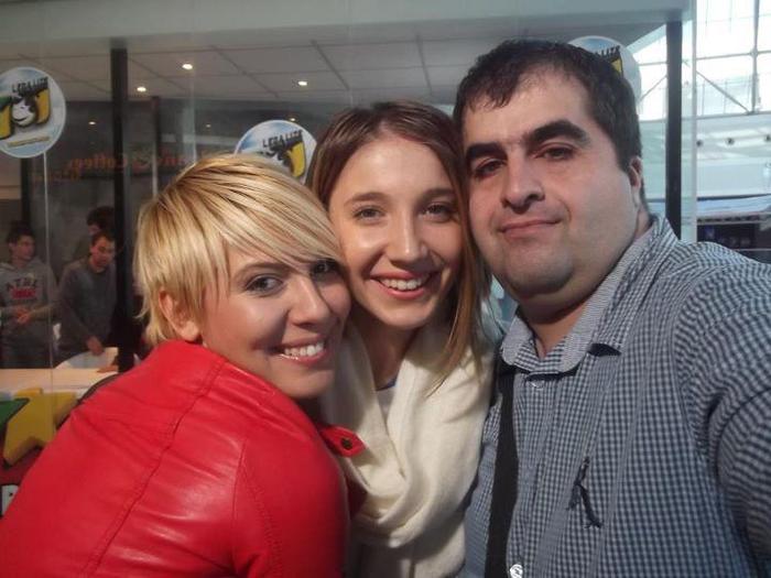 312694_188509091230616_100002145782392_394302_760917037_n - LaLa Band