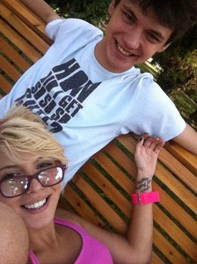 398585_108918849228176_100003301849767_50263_27267312_n