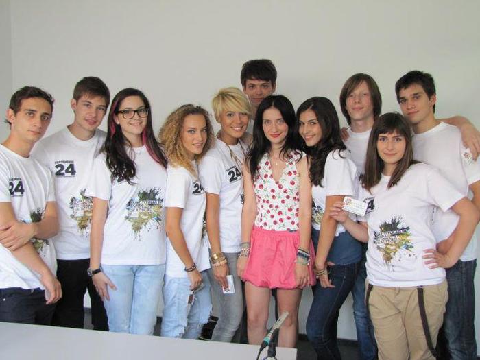 399634_113254728794526_100003299996545_78400_954716710_n