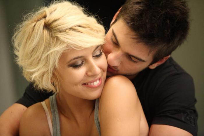 401199_113217532131579_100003299996545_77997_1652385206_n - LaLa Band