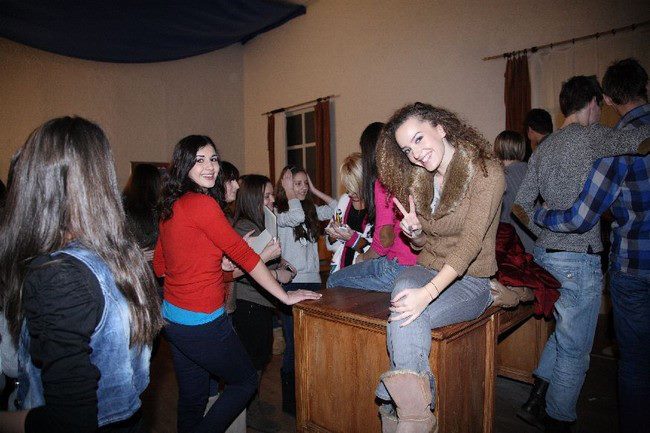 405446_107421366045757_100003336826779_38064_1367248673_n - LaLa Band