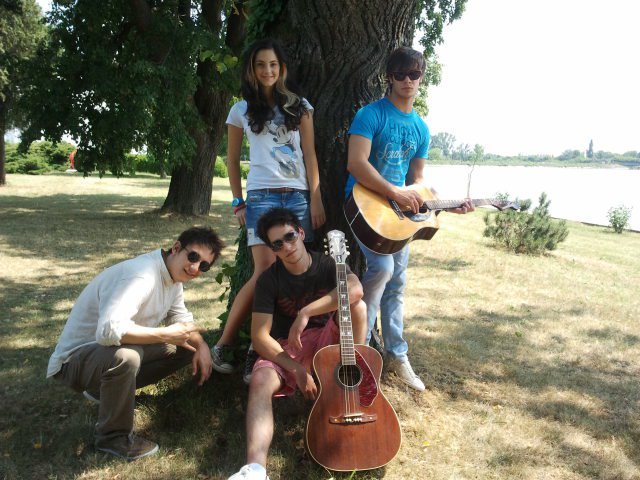 pe platourile de filmare - LaLa Band