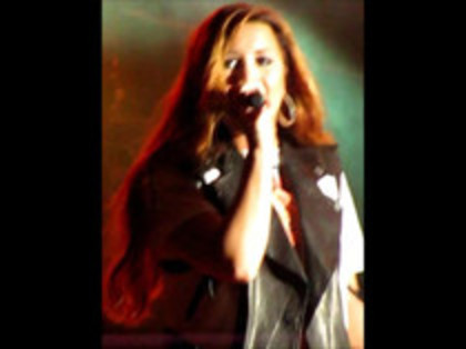 Demi Lovato - Moves Like Jagger (4826) - Demilush - Moves Like Jagger Strawberry Festival o11