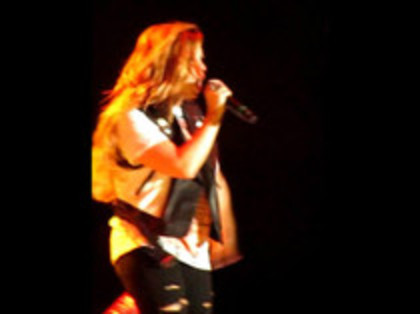 Demi Lovato - Moves Like Jagger (4909) - Demilush - Moves Like Jagger Strawberry Festival o11