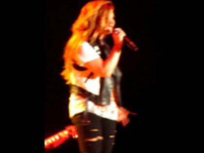 Demi Lovato - Moves Like Jagger (4911) - Demilush - Moves Like Jagger Strawberry Festival o11
