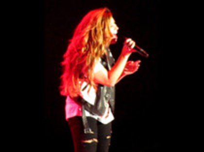 Demi Lovato - Moves Like Jagger (5341) - Demilush - Moves Like Jagger Strawberry Festival o12