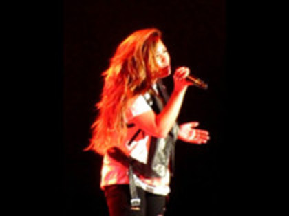 Demi Lovato - Moves Like Jagger (5375) - Demilush - Moves Like Jagger Strawberry Festival o12