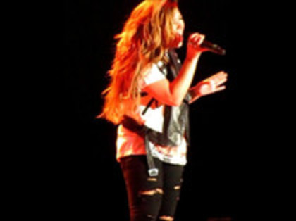 Demi Lovato - Moves Like Jagger (5387) - Demilush - Moves Like Jagger Strawberry Festival o12