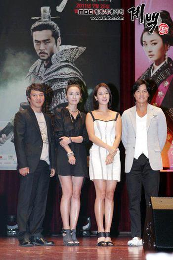 383070_324393134246188_323873200964848_1322608_2674814_n