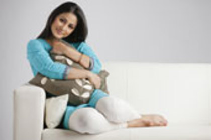 10-ZX187421 - Y-hina khan photoshoot-Y