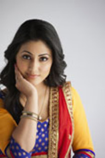 8-ZX187401 - Y-Hina Khan-Y