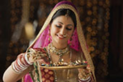 10-ZX187290 - Y-Hina Khan-Y