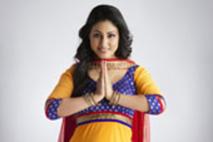 11-ZX187397 - Y-Hina Khan-Y