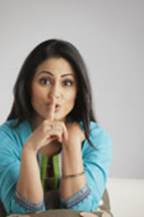 14-ZX187437 - Y-Hina Khan-Y