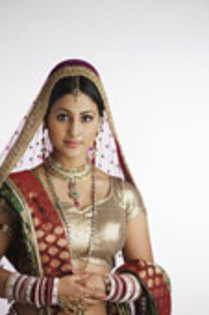 16-ZX187339 - Y-Hina Khan-Y