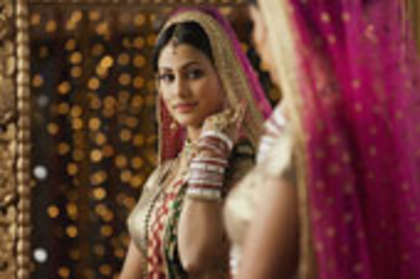 19-ZX187315 - Y-Hina Khan-Y
