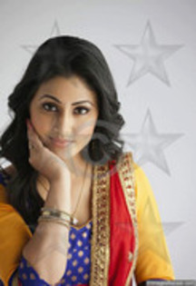 68396410_DFVHWJH3 - Y-Hina Khan-Y