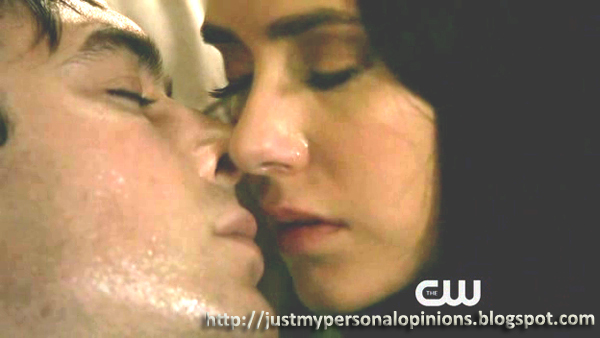Ep 22 - Damon and Elena kiss