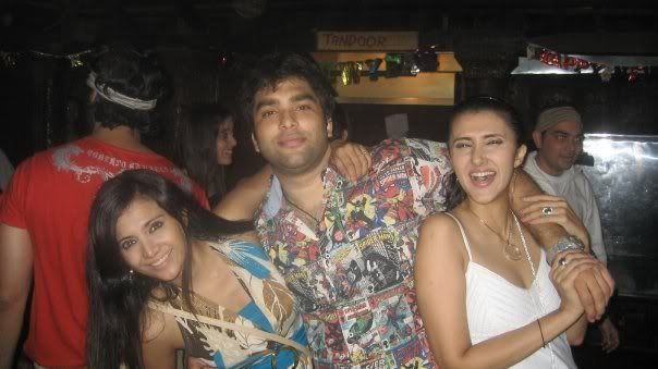 255617_110410262382410_100002403090932_102776_2672317_n - xxShilpa Anand si sora eixx