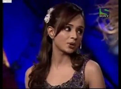 199321_140878325977834_134838463248487_244372_5314216_n - B-parul chauhan-B