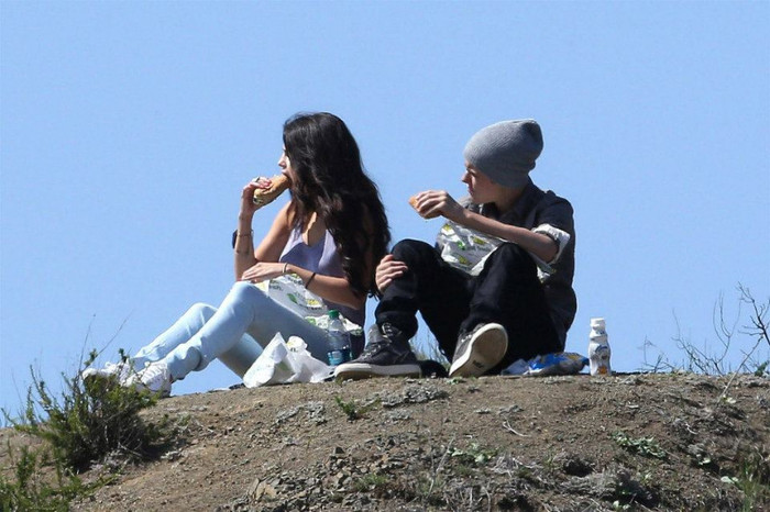 6 - Picnic With Justin---04 April 2012