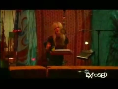 Avril Lavigne - Exposed (Documentary Part 1) 0511
