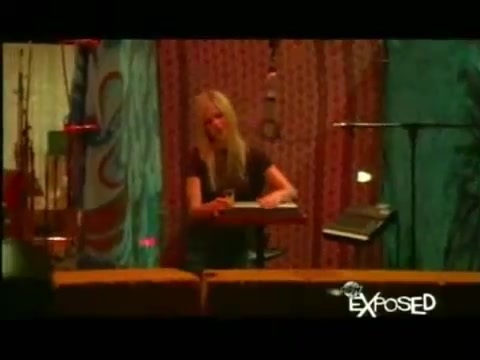 Avril Lavigne - Exposed (Documentary Part 1) 0524