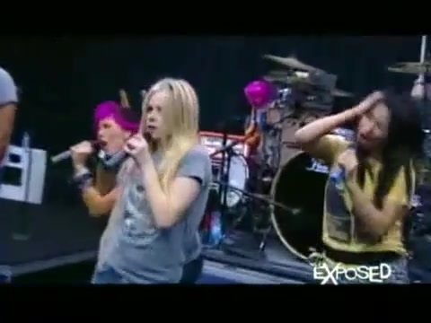 Avril Lavigne - Exposed (Documentary Part 1) 0066